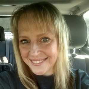 Meet your Posher, Anissa